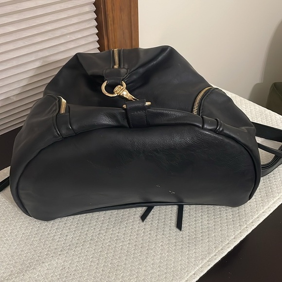 Vegan leather backpack - Picture 3 of 7